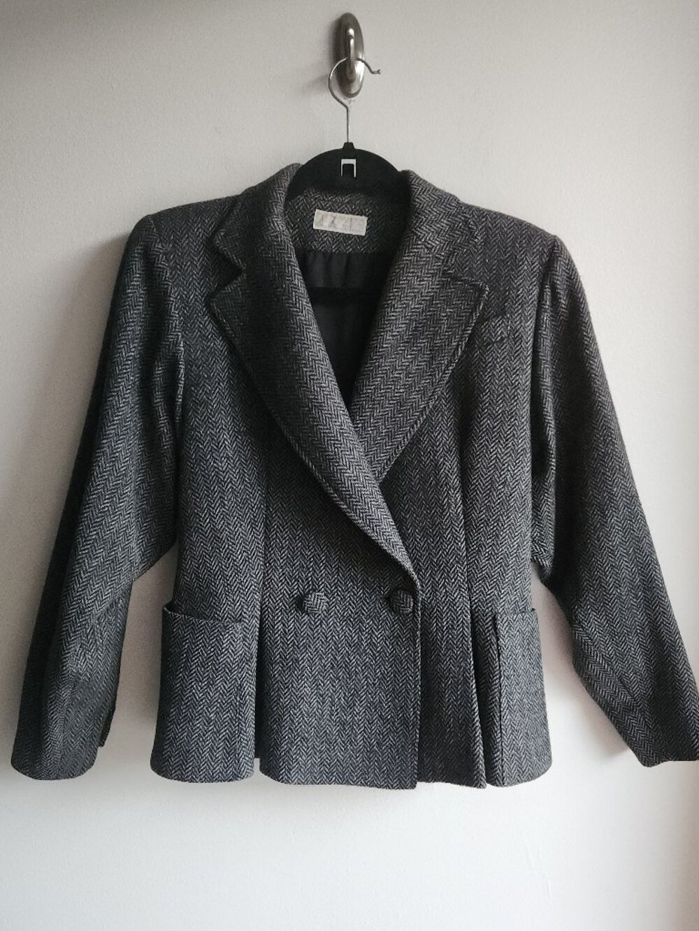 Emmanuelle Khanh Paris Vintage Dark Gray Herringbone Blazer - Sz 10 (approx.)